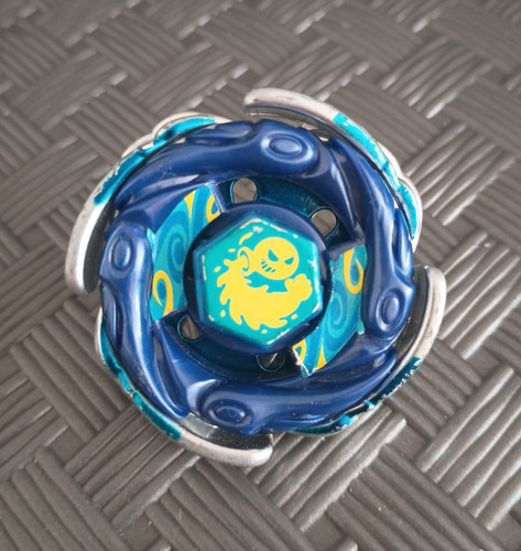 Beyblade hyper aquario 105f - hyper,
