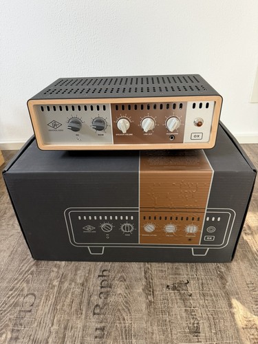 Universal audio amp top - audio,