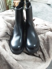 Neue Stiefelette 40 Gummizug
