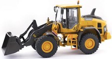 AT Collections Volvo L60H Radlader mit Standardschaufel Maßstab 1:32