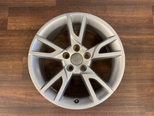 1x Audi Q3 8U 8U1 Alufelge 6,5J x 17 Zoll ET33 8U0071497 F4112