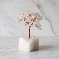 Bergkristall Druse mit Baum