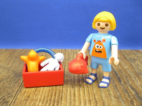 Mädchen mit spielzeug - mädchen,