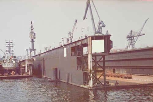 Schwimmdock werft hafen - werft,