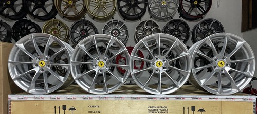 Original ferrari 812 - original,