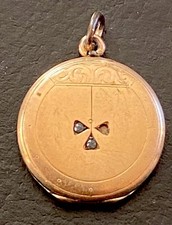 Antikes rundes goldfarbenes