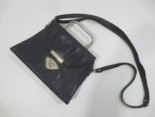 Trapez Henkel Handtasche DANIEL RAY 80er? schwarz Kunstleder Umhängetasche /41
