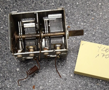 Drehkondensator aus BRAUN Phonosuper SK6 / RC4 420 / 170 pF