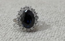 4.50 Karat Natürlich Blau