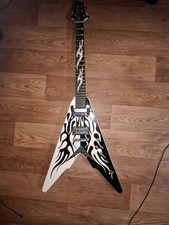 Harley Benton Victory Flames E-Gitarre Dimarzio mit Super Distortion Tonabnehmer