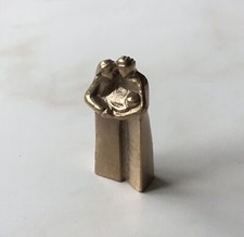 Familie Bronze Figur Skulptur 6,4 x 2,8 cm gemarkt Maria Laach