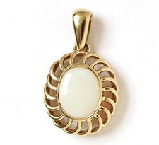 Designer - Anhänger von Scala 9 Karat 375 Gold 3,11 g weißer Opal Cabochon