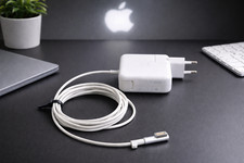 Original Apple MagSafe 1