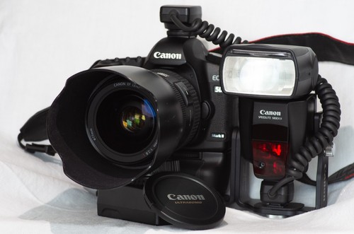 693 auslösungen canon - 693,