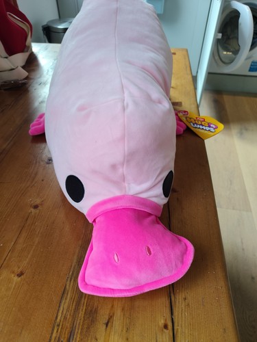 Hug lumps percy das - a,