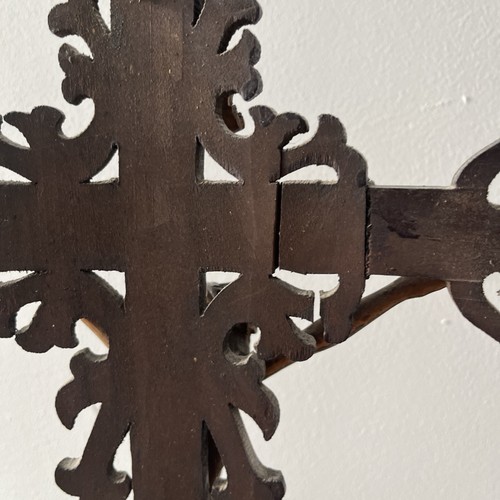 Altes holz kreuz geschnitzt - altes,