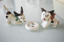 2 alte Porzellan Figuren Hunde Scottish Terrier