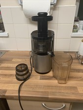 Omega VSJ843RS Vertikaler Slow Entsafter - silber/schwarz - Neuwertig/Top Zustand