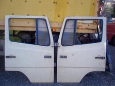 Mercedes-Benz L ,Mercedes-Benz 814 817 ..... Fahrer und Beifahrertüre (227)