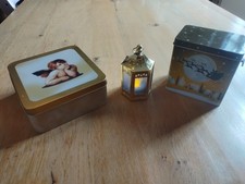 weihnachtsspieluhr Dose Und Kleine Lampe