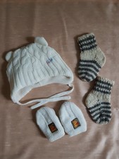 3tlg. H&M Baby Strick Mütze 50/56 + Disney Handschuhe weiß + Stricksocken