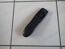 Logitech Harmony 700 - All in One Fernbedienung - mit Ladekabel