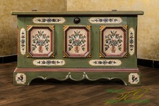 Voglauer Anno 1700 Grün Bauerntruhe Landhaus Schrank Holz Truhe Kommode Massiv