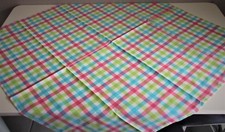 Tischdecke - kariert (weiß, türkis, pink, grün)- 89 cm x 89 cm -100% Polyester -