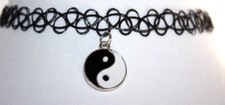 Halsband Vintage Stretch / elastisches Tattoo Choke  Retro Gothic & Ying Yang
