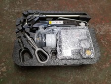 MINI R56 LCI - KOMPLETTER WERKZEUGSATZ - JACKE / STREBE / ABSCHLEPPAUGE / KOMPRESSOR / DICHTMITTEL