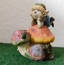 Milchzahndose - Zahndose o.Ä. - Wichtel auf Pilz