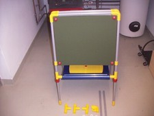 Kindertafel Berchet Magnetseite 65 x55 cm ausziehbar bis ca:1,30m !!! Abholung!!