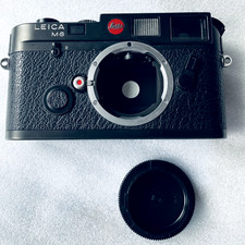 leica m6 black with box and strap