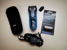 Akku Rasierer Braun S3 Wet and Dry 3040s mit neuem Ersatz Scherblatt