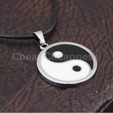 Yin Ying Yang Anhänger schwarz-weiße Halskette mit schwarzem Leder Band 