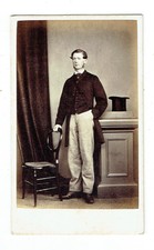 Viktorianisches CDV-Foto Mann Stehender Devonport Fotograf