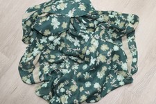 Esprit - leichter Schal / Tuch in herbstlichen Farben, grün-beige geblümt