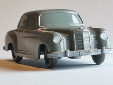 WIKING Mercedes 180 betongrau unverglast 1956 - 1958 1:87