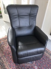 Ledersessel schwarz LONGLIFE  top neuwertiger Zustand elektrisch verstellbar