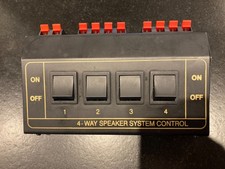 Lautsprecher Umschaltbox Umschalter Verteiler Splitter Switch für 4 Boxen Metall
