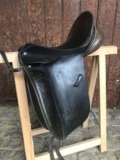 Dressursattel Euroriding Diamant 17"/17,5", mittlere Kammerweite