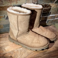 UGG Australia Boots Stiefel CLASSIC SHORT II Braun 41