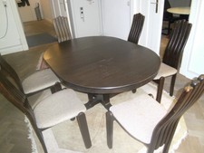 Runder Tisch (Echtholz, Mooreiche) mit 6 Stühlen