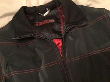 GEFÜTTERTE Jacke gr 14 schwarz/rotem Rand, PVC beschichtet, Nicole Miller Label