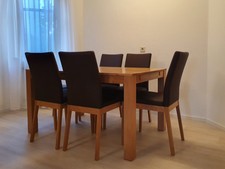 Neuwertiger Esstisch mit 6 Stühlen - Eiche massiv, Kunstleder dunkelbraun