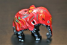 Holz Elefant Peraheraelefant  rot  Sri Lanka