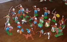 Konvolut 32 DDR-Spielzeug-Indianer und Cowboys,Reiter,  neuwertig,unbespielt