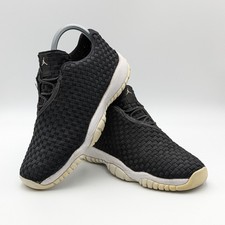 Nike Air Jordan Future Sneaker Damen Grösse 5 UK BLACK & WHITE LOW TOP GS