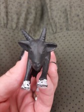 Vintage schwarz Kunststoff Kindermädchen Ziege Bauernhof Tier Spielzeug Hörner Metall Thrash Satan ?