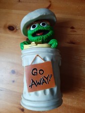Vintage Sesamstraße Oscar die Quengeln Mülleimer Spardose Sparschwein 9" Illco